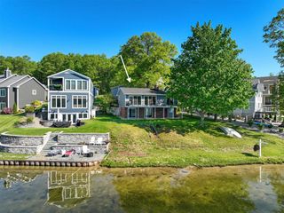 1304 N Eagle Lake Drive, Kalamazoo, MI 49009