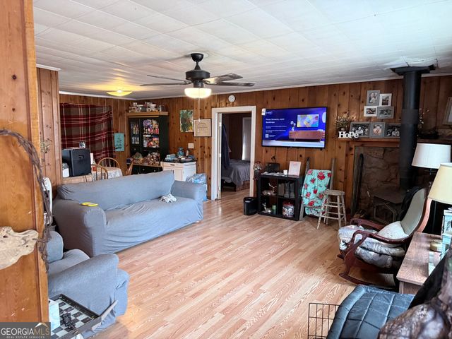 1271 & 1297 E Boggs Mountain Road, Tiger, GA 30576