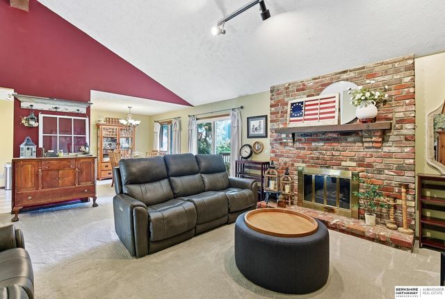 7605 Gertrude Street, La Vista, NE 68128