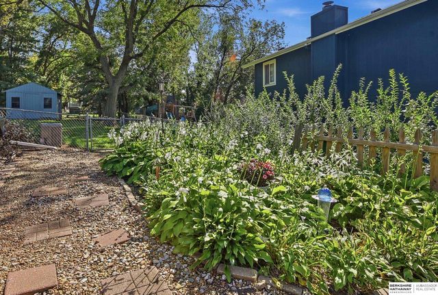 7605 Gertrude Street, La Vista, NE 68128