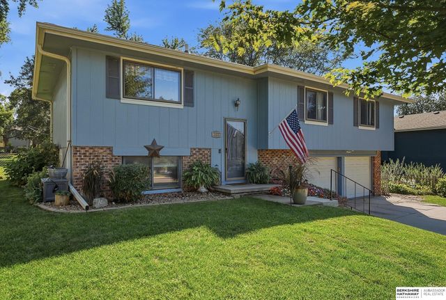 7605 Gertrude Street, La Vista, NE 68128