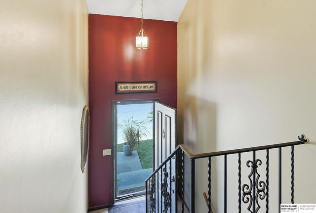 7605 Gertrude Street, La Vista, NE 68128
