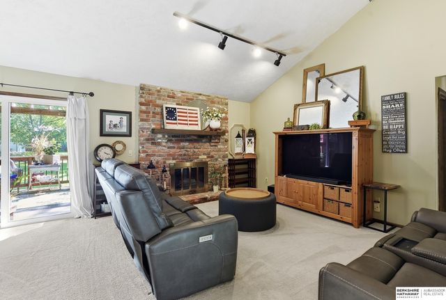 7605 Gertrude Street, La Vista, NE 68128