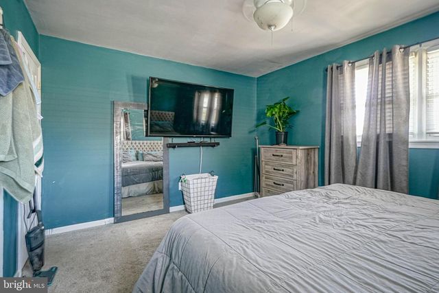 34 ASH AVE, West Deptford, NJ 08096