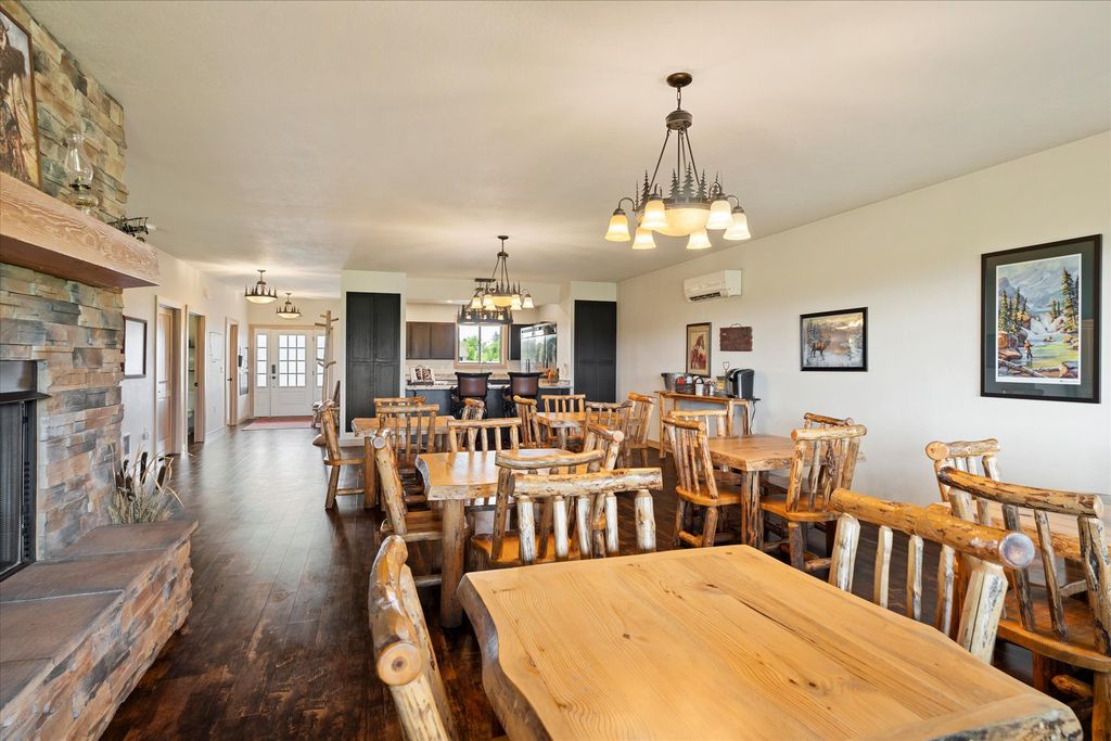 575 Eisenhower Street SE, Ronan, MT 59864 photo 4