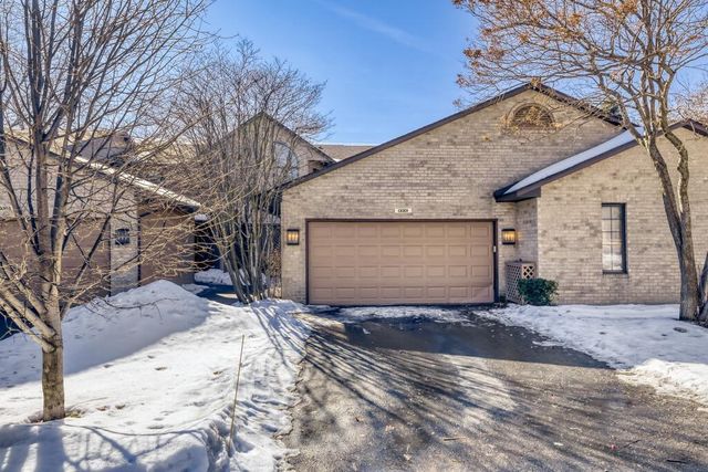 13301 Huntington Circle, Apple Valley, MN 55124