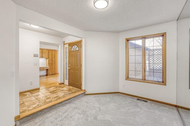 13301 Huntington Circle, Apple Valley, MN 55124