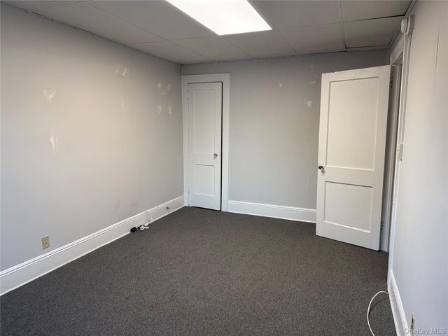 50 The Crescent D4, Babylon, NY 11702