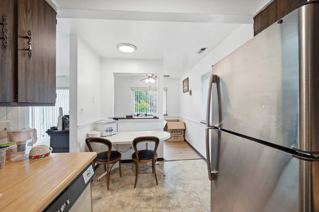 1791 W Algonquin Road 3A, Mount Prospect, IL 60056