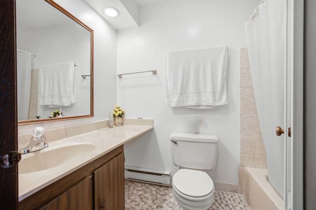 1791 W Algonquin Road 3A, Mount Prospect, IL 60056