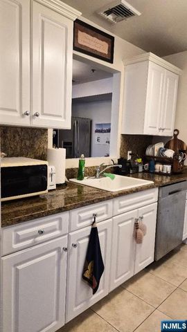280 Grand Avenue 2B, Palisades Park, NJ 07650