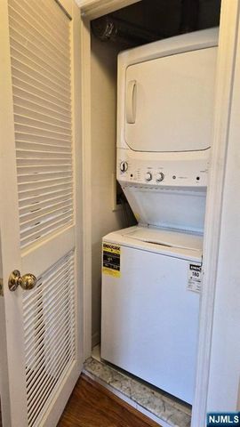 280 Grand Avenue 2B, Palisades Park, NJ 07650