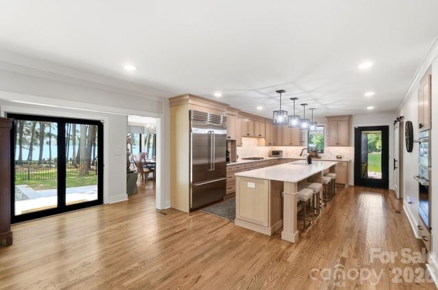 9265 Belle Pines Court, Sherrills Ford, NC 28673