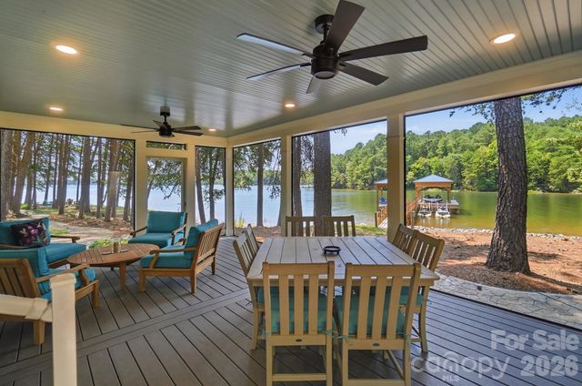 9265 Belle Pines Court, Sherrills Ford, NC 28673