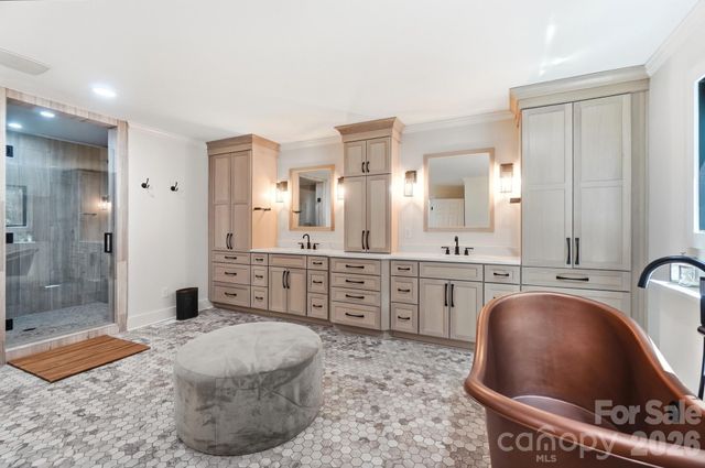 9265 Belle Pines Court, Sherrills Ford, NC 28673