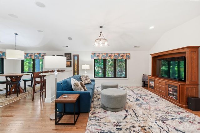 9265 Belle Pines Court, Sherrills Ford, NC 28673