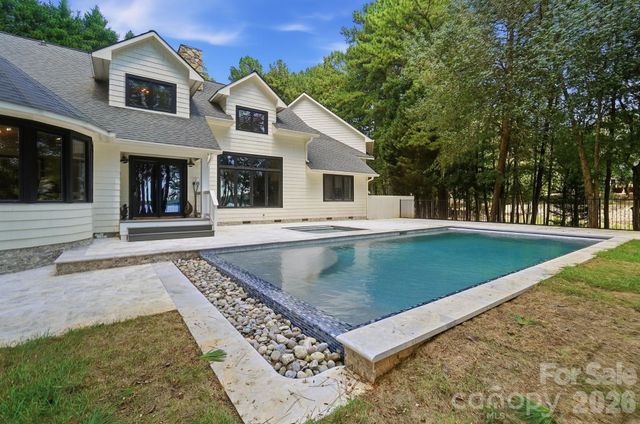 9265 Belle Pines Court, Sherrills Ford, NC 28673