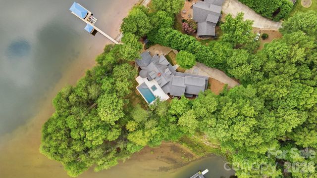 9265 Belle Pines Court, Sherrills Ford, NC 28673