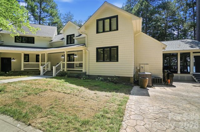 9265 Belle Pines Court, Sherrills Ford, NC 28673