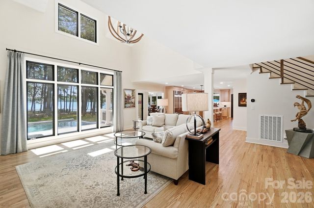 9265 Belle Pines Court, Sherrills Ford, NC 28673