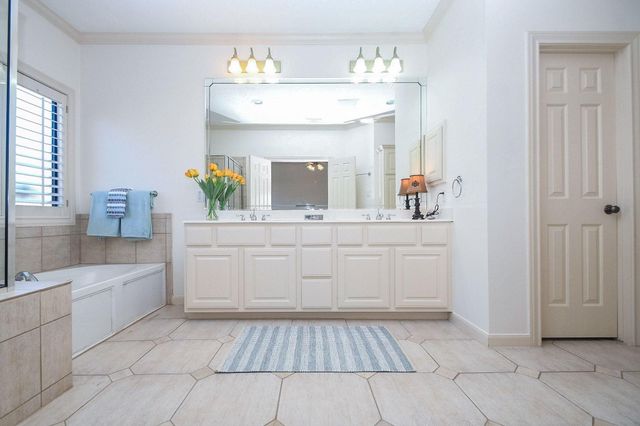 3326 Memorial Crest Boulevard, Houston, TX 77007