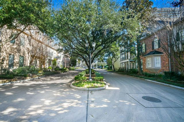 3326 Memorial Crest Boulevard, Houston, TX 77007