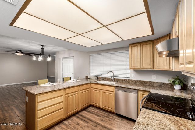 5132 W ECHO Lane, Glendale, AZ 85302