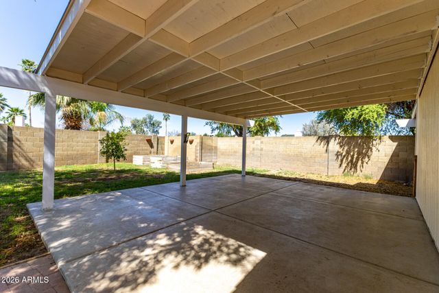 5132 W ECHO Lane, Glendale, AZ 85302