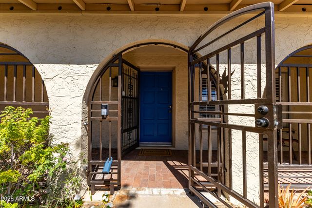 5132 W ECHO Lane, Glendale, AZ 85302