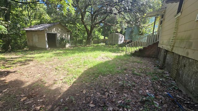 2388 Cambridge Avenue, North Charleston, SC 29405