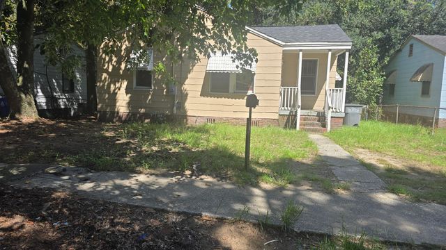 2388 Cambridge Avenue, North Charleston, SC 29405