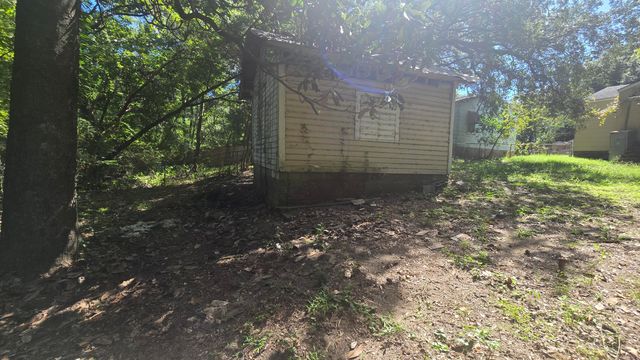 2388 Cambridge Avenue, North Charleston, SC 29405