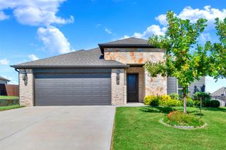 2112 Hill Crest Court, Weatherford, TX 76086