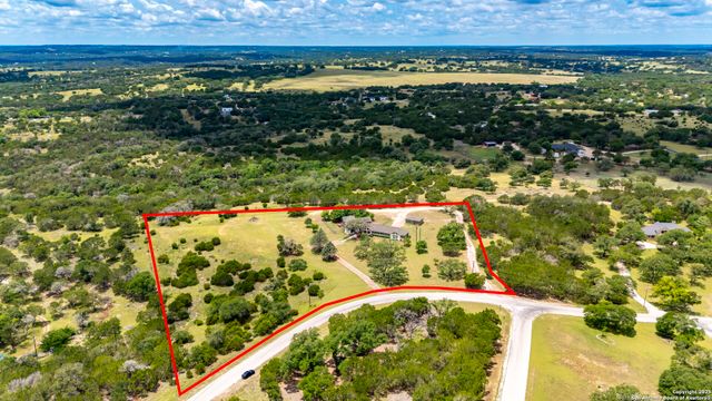 210 Four Bears, Kerrville, TX 78028