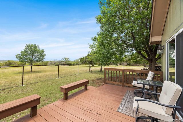 210 Four Bears, Kerrville, TX 78028