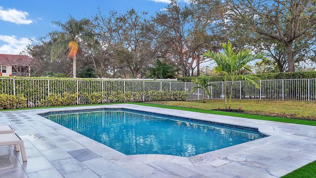 8608 Via Giula, Boca Raton, FL 33496