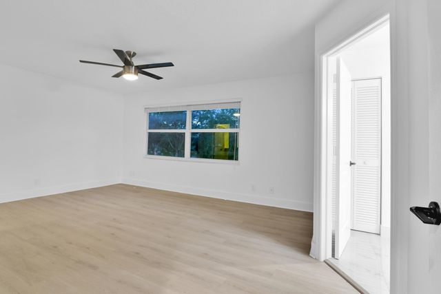 8608 Via Giula, Boca Raton, FL 33496