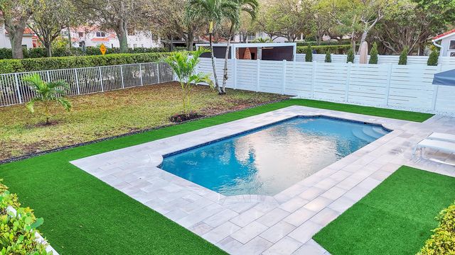 8608 Via Giula, Boca Raton, FL 33496