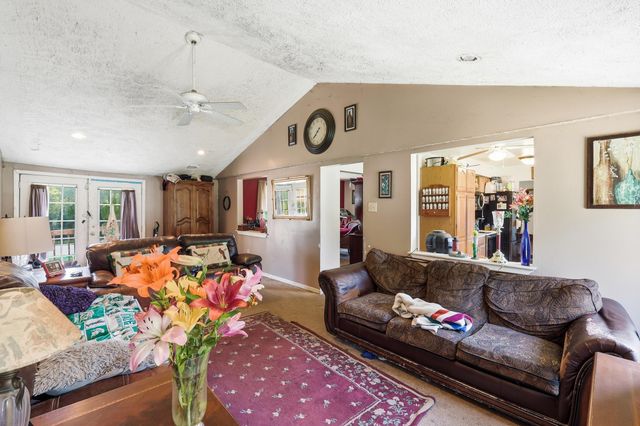 209 Cardinal Avenue, Battle Creek, MI 49037