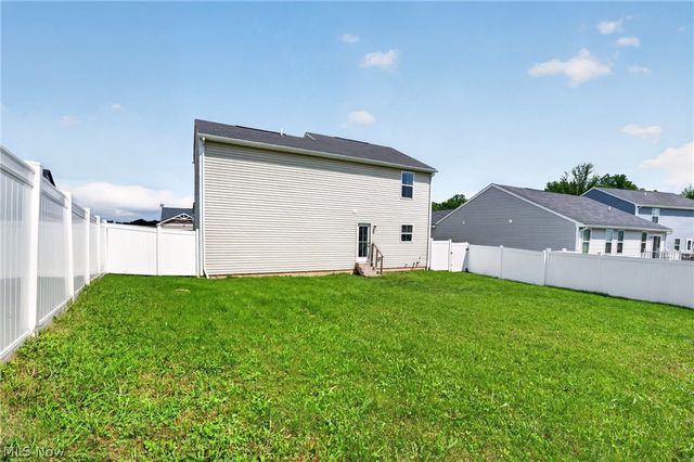 2614 Bishop Oval, Barberton, OH 44203