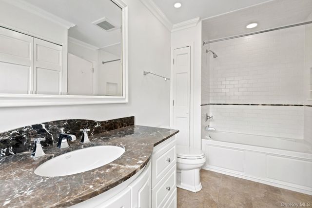 9 Deer Run, Chappaqua, NY 10514