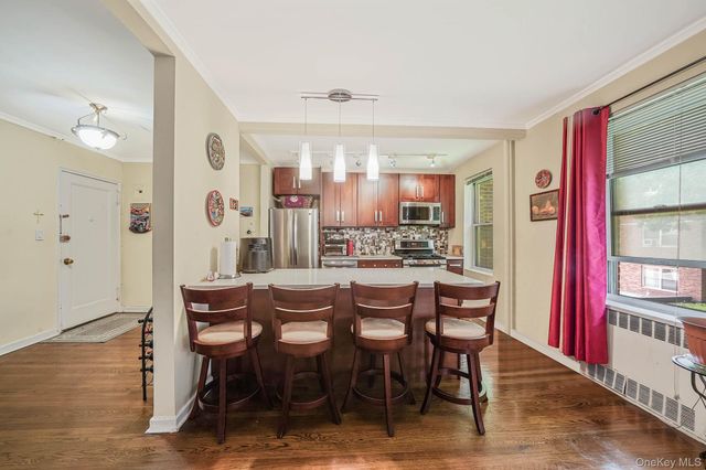 67-66 108th Street D3, Forest Hills, NY 11375