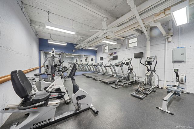 67-66 108th Street D3, Forest Hills, NY 11375