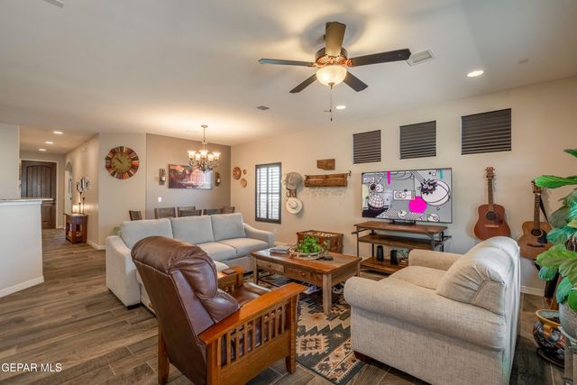 13495 Everingham Street, El Paso, TX 79928