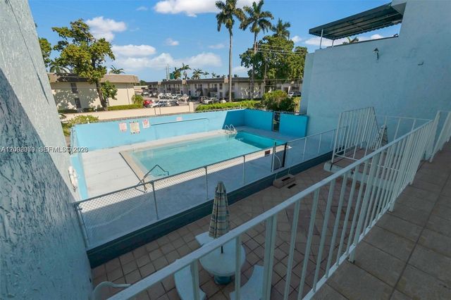 4370 NW 11th St 206, Miami, FL 33126