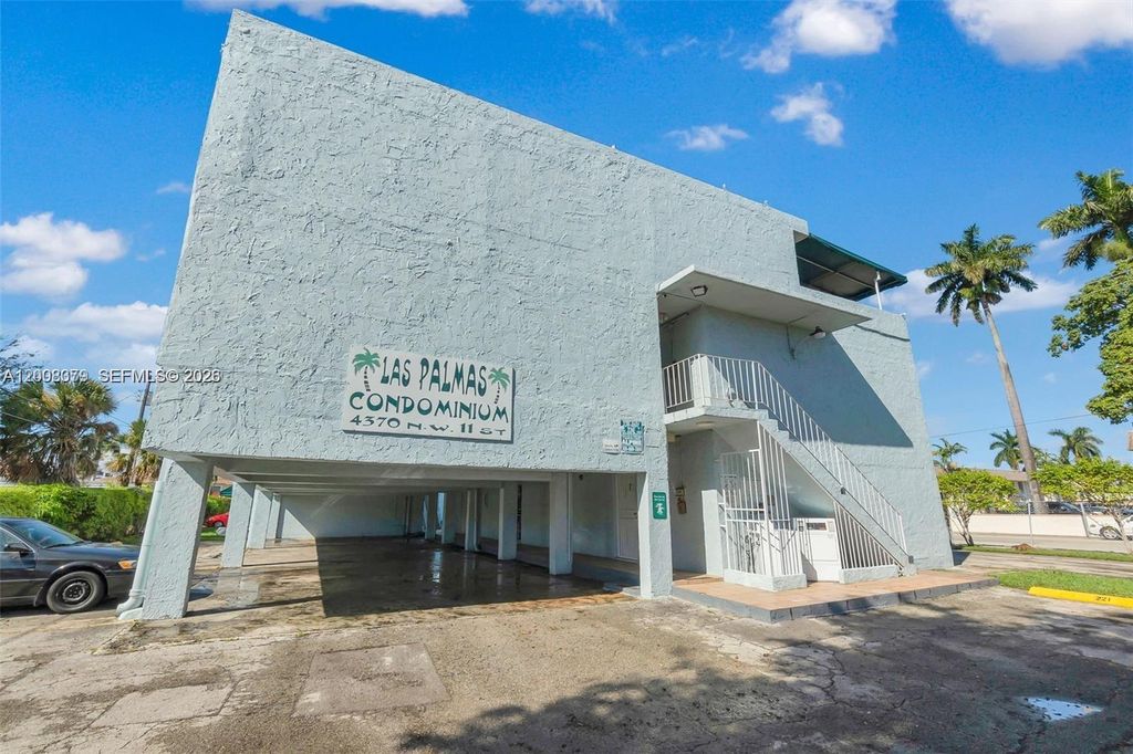 4370 NW 11th St 206, Miami, FL 33126