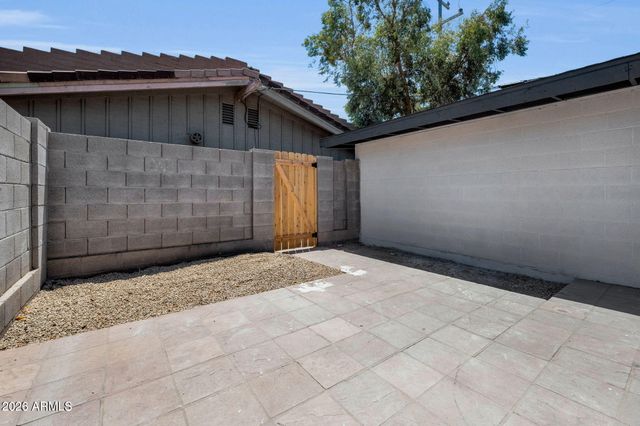4012 N 15TH Avenue, Phoenix, AZ 85015