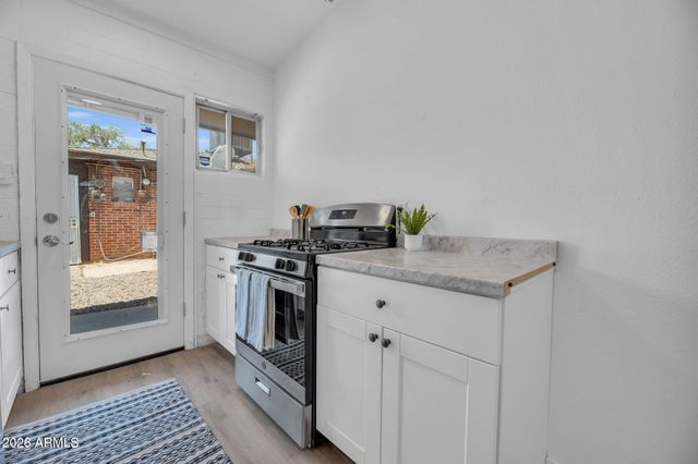 4012 N 15TH Avenue, Phoenix, AZ 85015