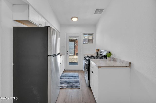 4012 N 15TH Avenue, Phoenix, AZ 85015
