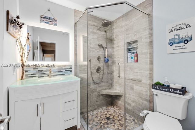 11660 NW 38th Pl, Sunrise, FL 33323
